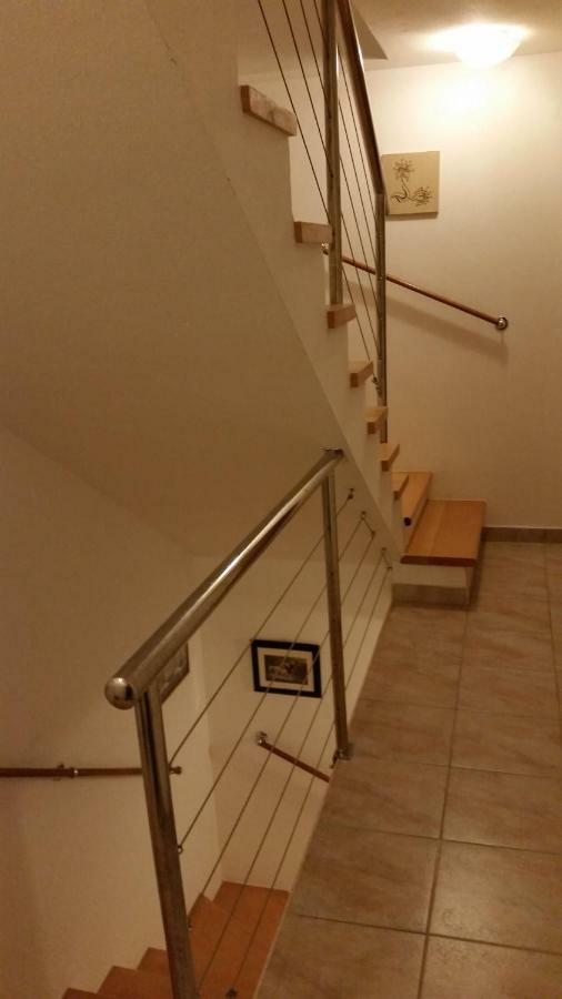 Apartments Volat Beaches Каштела Екстер'єр фото